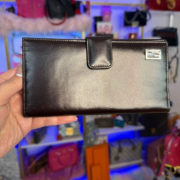 Fendi Other - New unused Fendi Vintage Dark Brown Leather Large Bifold Wallet Unisex Men’s